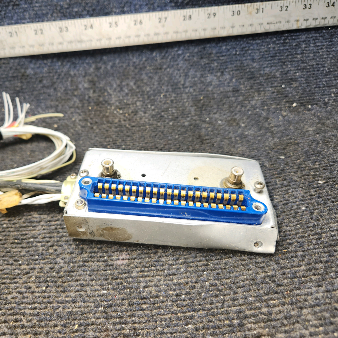 Used aircraft parts for sale, TKM MX170C Michel MX170C Cessna 172 Nav/Comm Radio W/ Tray