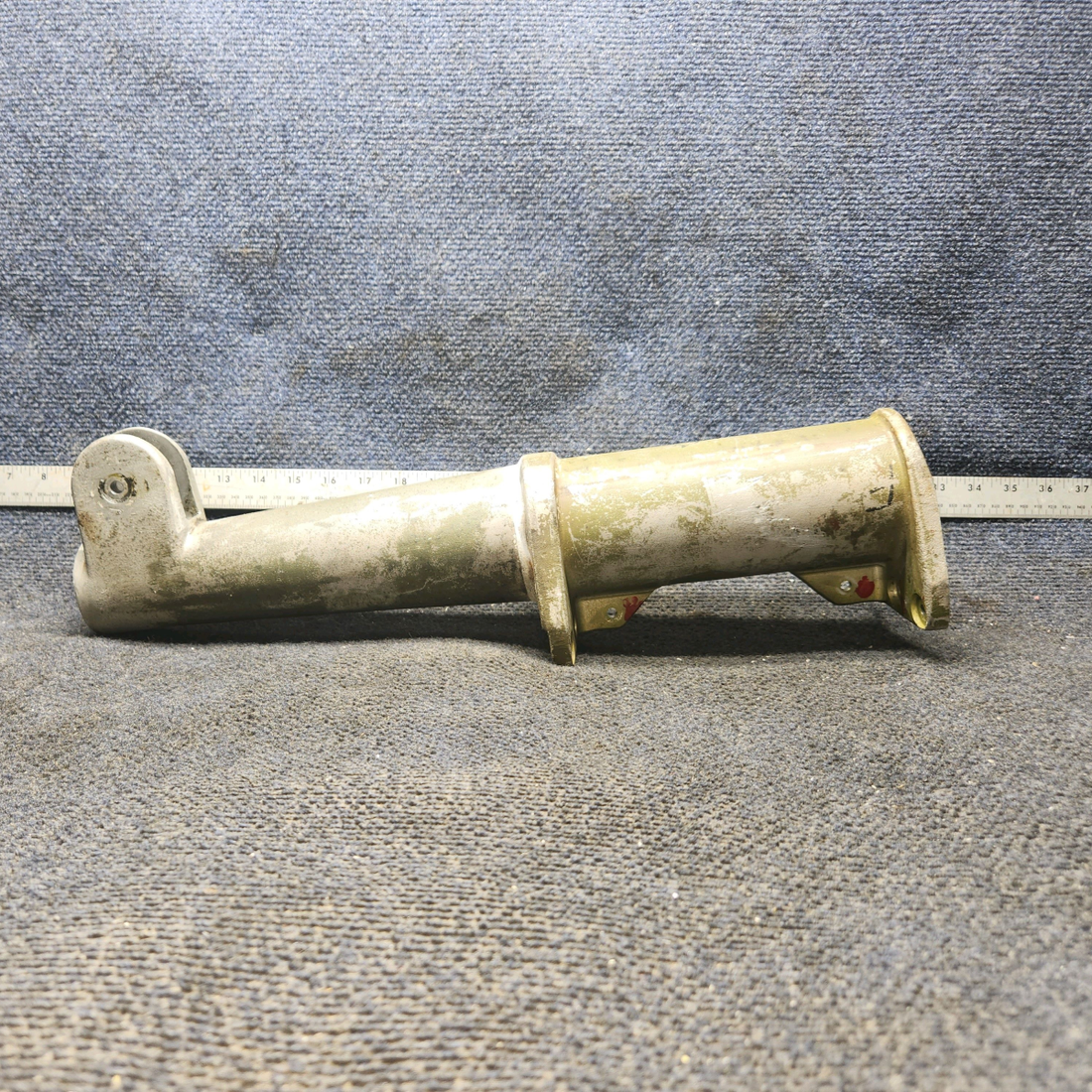 Used aircraft parts for sale, 65319-004 Piper PA-28-140 Main Gear Cylinder