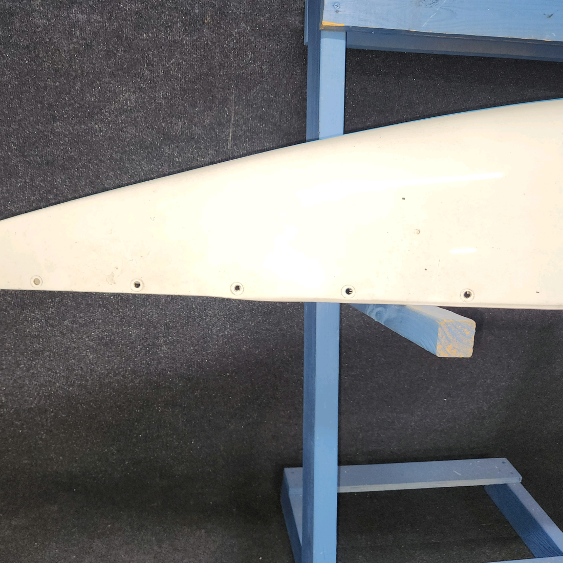 Used aircraft parts for sale, 62090-000 PIPER PA28-140 LH Wing Tip Assembly - Fiberglass