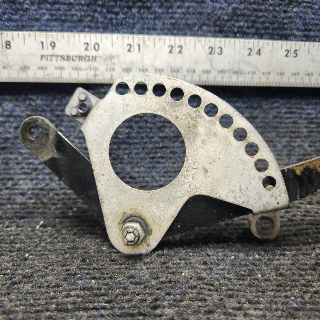 Used aircraft parts for sale, 0713315-1 Cessna 182G Cowl Flap Lever Assembly