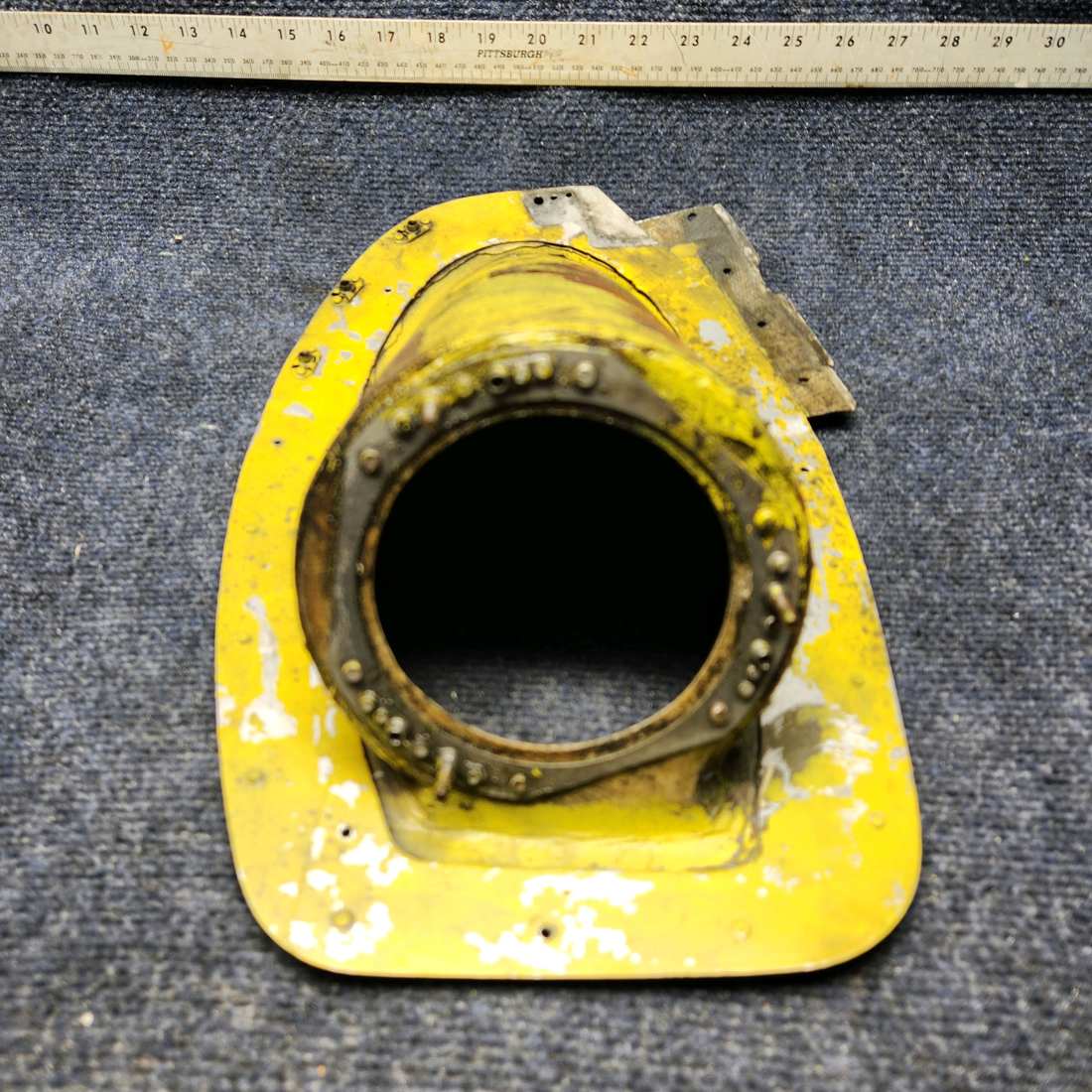 Used aircraft parts for sale, 2452006-21 CESSNA C172RG LANDING LIGHT HOUSING ASSEMBLY LH