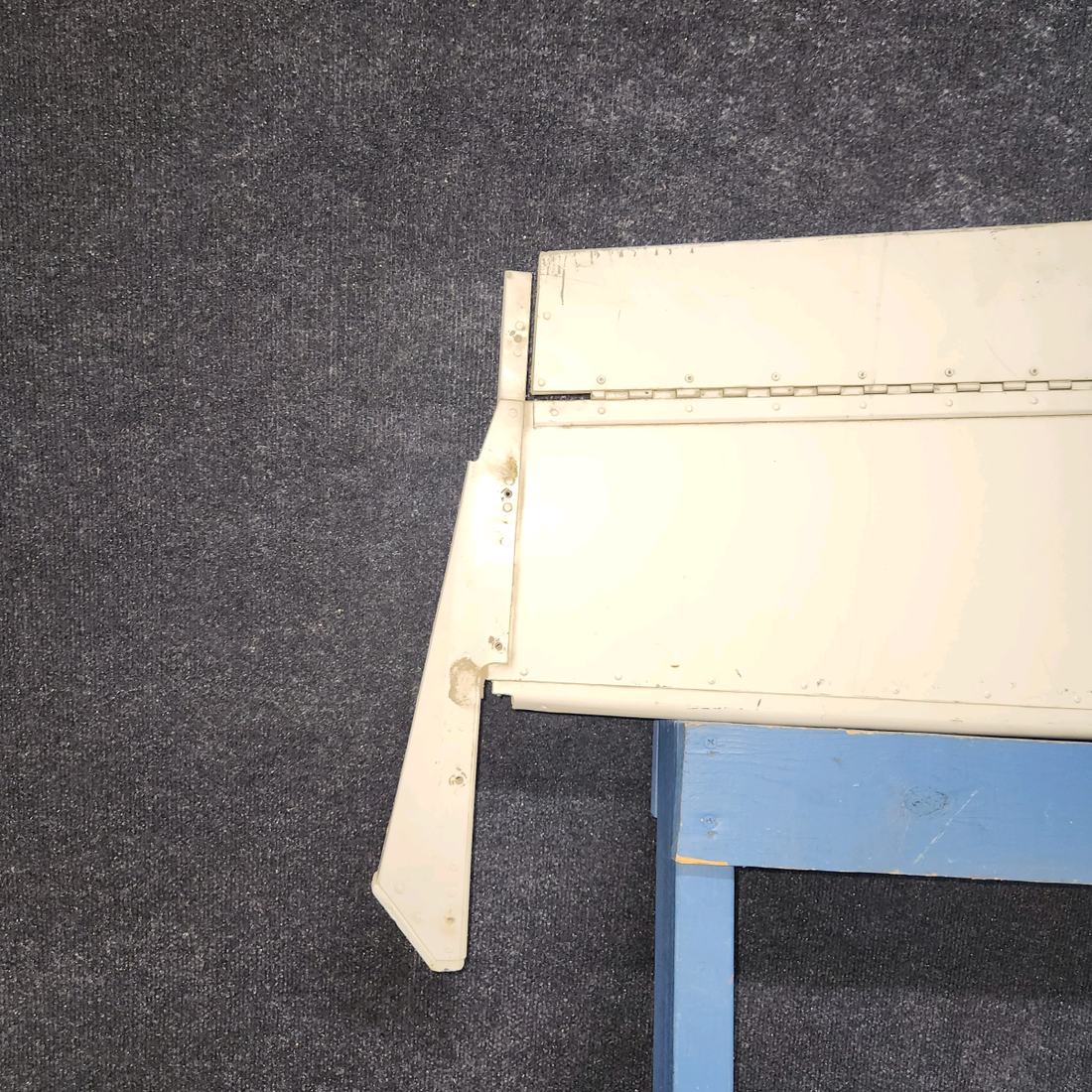 Used aircraft parts for sale, 0432001-52 cessna 150G Elevator Assembly with Tab – RH