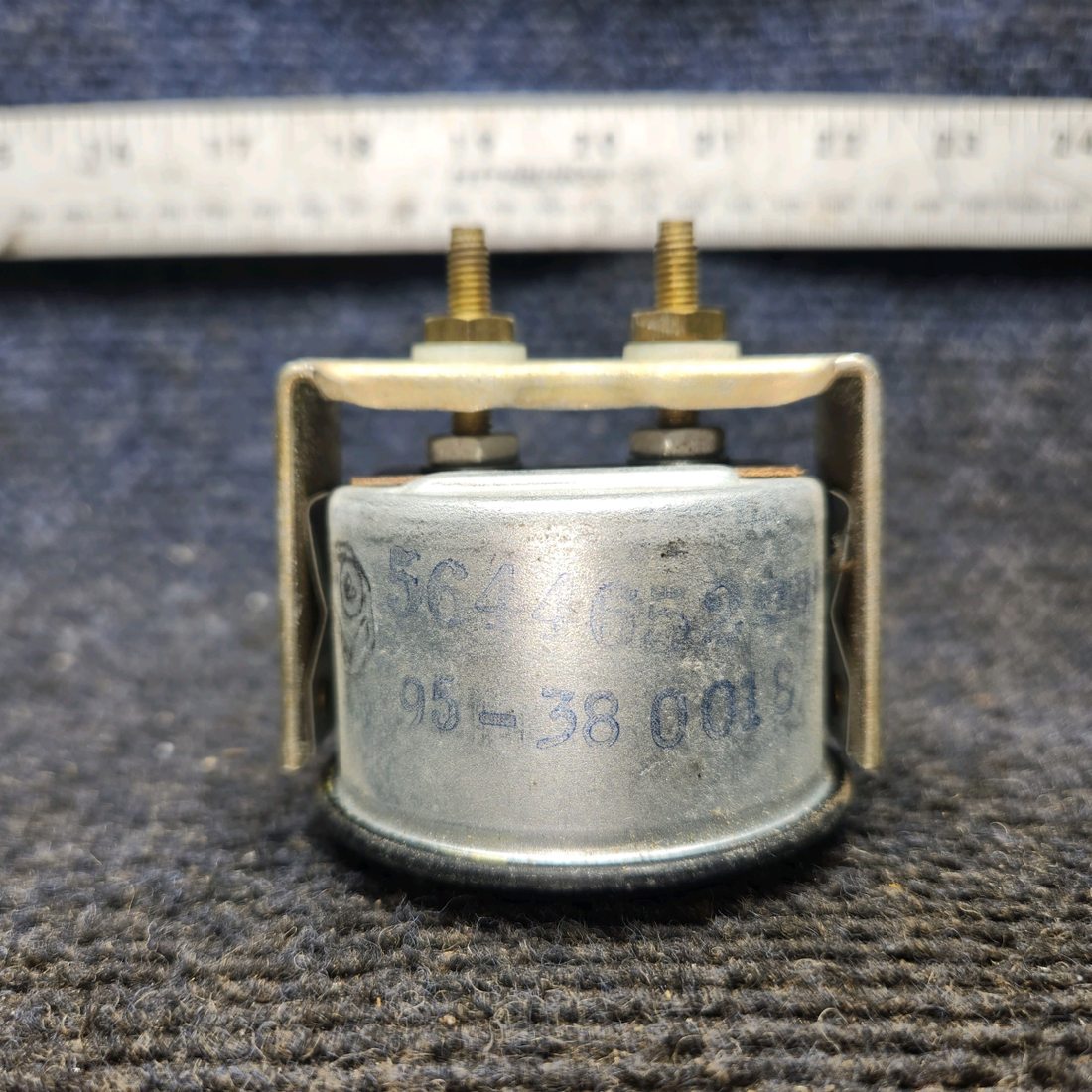 Used aircraft parts for sale, 95-380018 Beechcraft 95-B55 Fuel Quantity Indicator