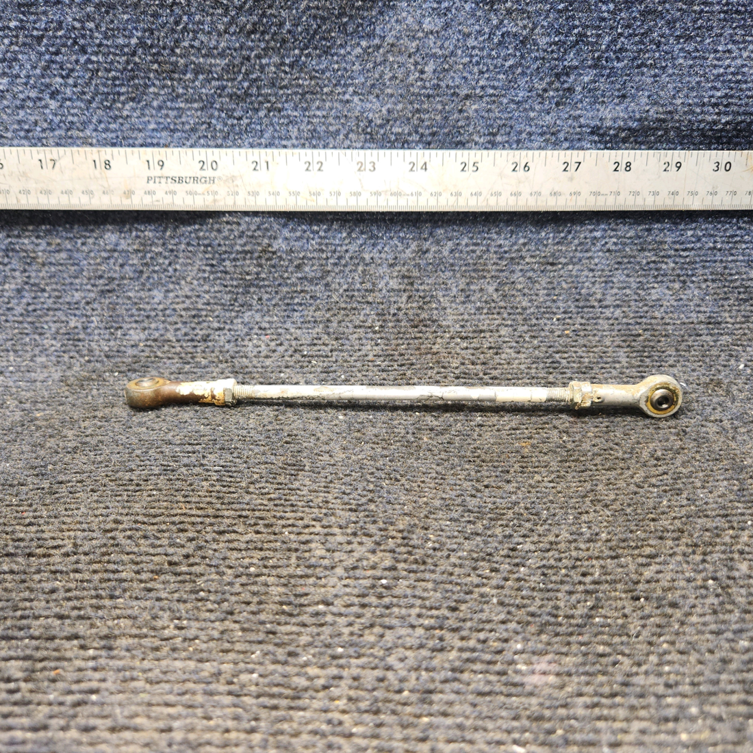 Used aircraft parts for sale, 0523218-2 Cessna 172F Aileron Push Pull Rod Assembly