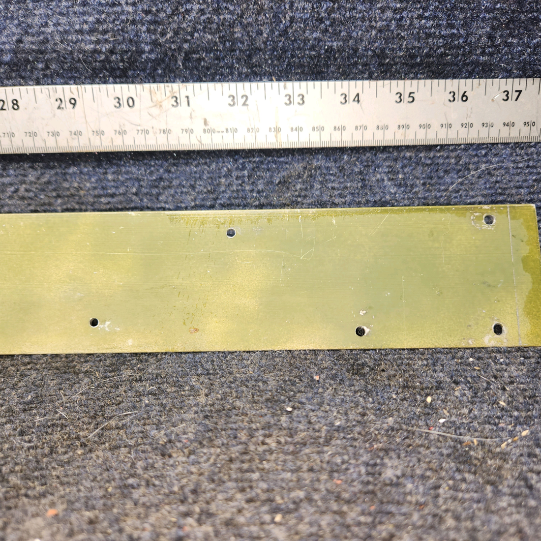 Used aircraft parts for sale, MC0511243-4 cessna 172N Seat Rail – Inboard RH