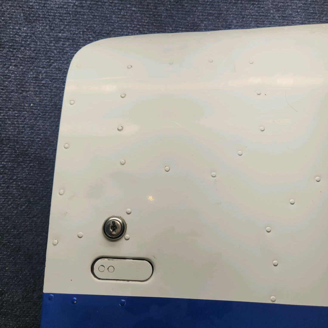 Used aircraft parts for sale, 0711629-1 Cessna 182G Baggage Door Assembly