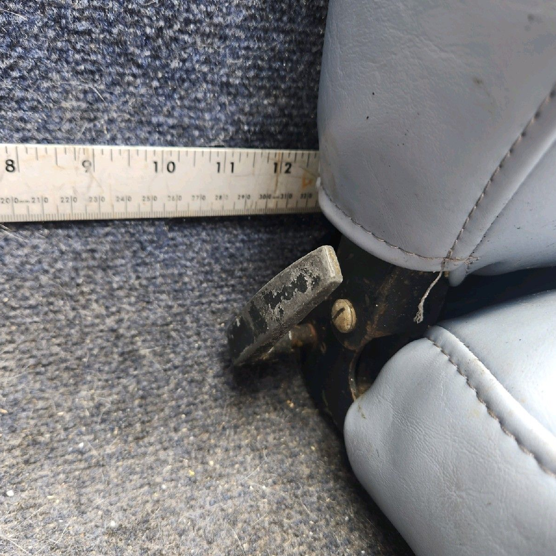 Used aircraft parts for sale, 96827-023 piper PA-28-181 Rear Seat Assembly - RH