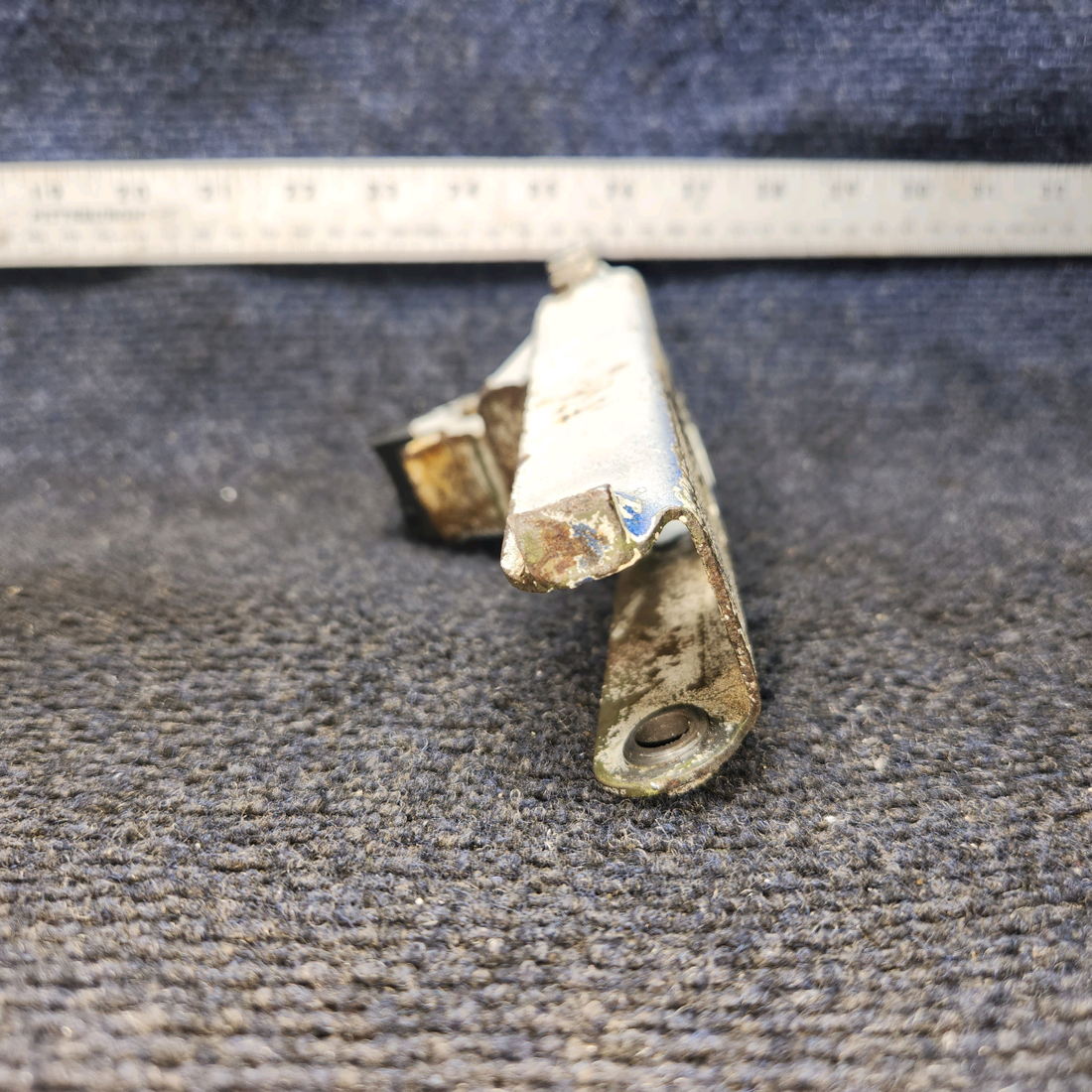 Used aircraft parts for sale, 13074-003 PIPER PA28-140 Nose Gear Torque Link Lower