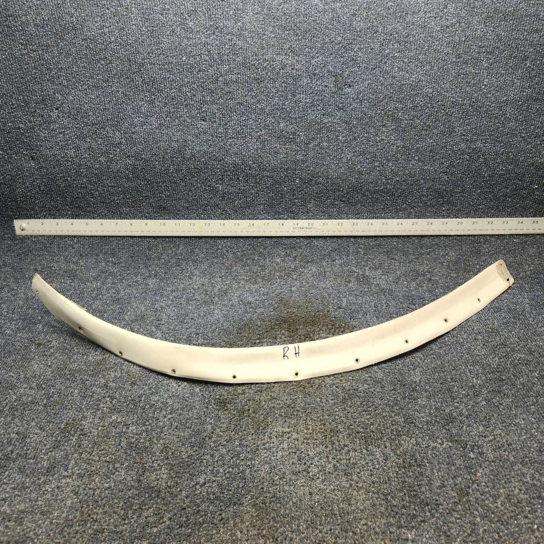Used aircraft parts for sale, 69220-005 Piper PA32RT-300 WINDSHIELD COLLAR OUTSIDE R/H