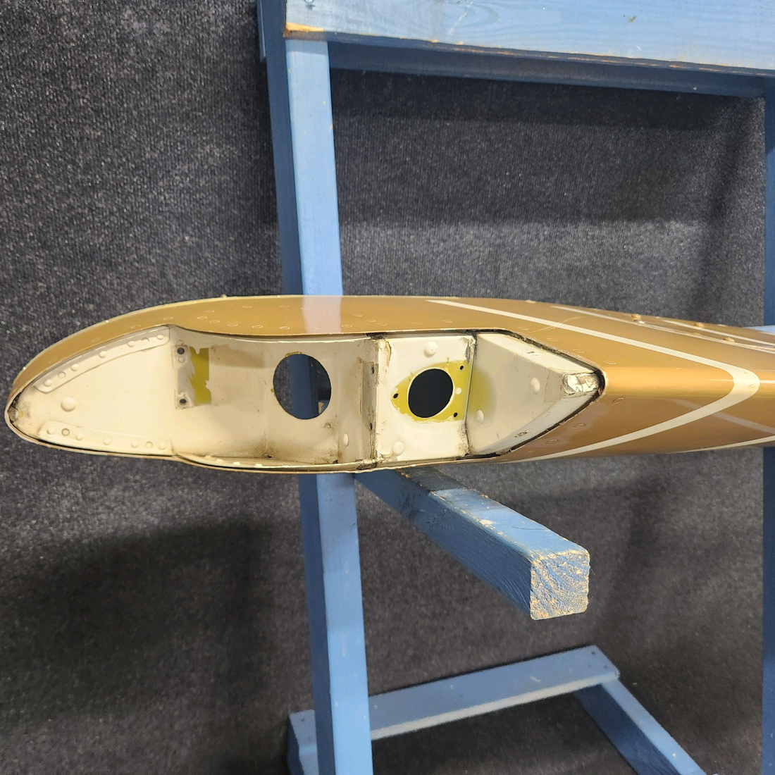 Used aircraft parts for sale, 000-170001-47 Beechcraft F33A LH WING TIP