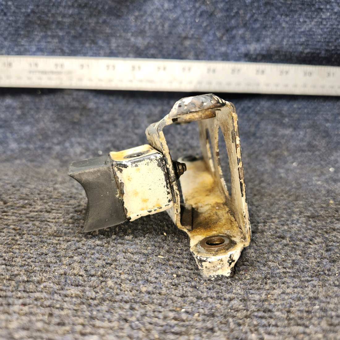 Used aircraft parts for sale, 63383-000 Piper PA28-140 Nose Gear Lower Torque Link Assembly