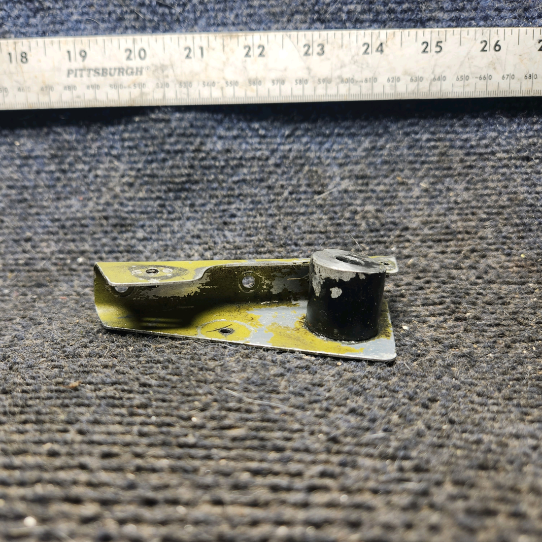 Used aircraft parts for sale, 67216-000 piper PA-28-181 Quadrant Bracket Assembly - RH