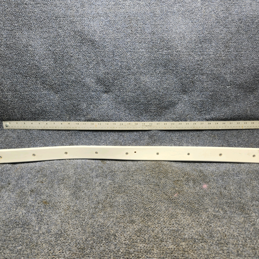 Used aircraft parts for sale, 79557-000 PIPER PA28-161 Warrior III TRIM STRIP WINDSHIELD CENTER