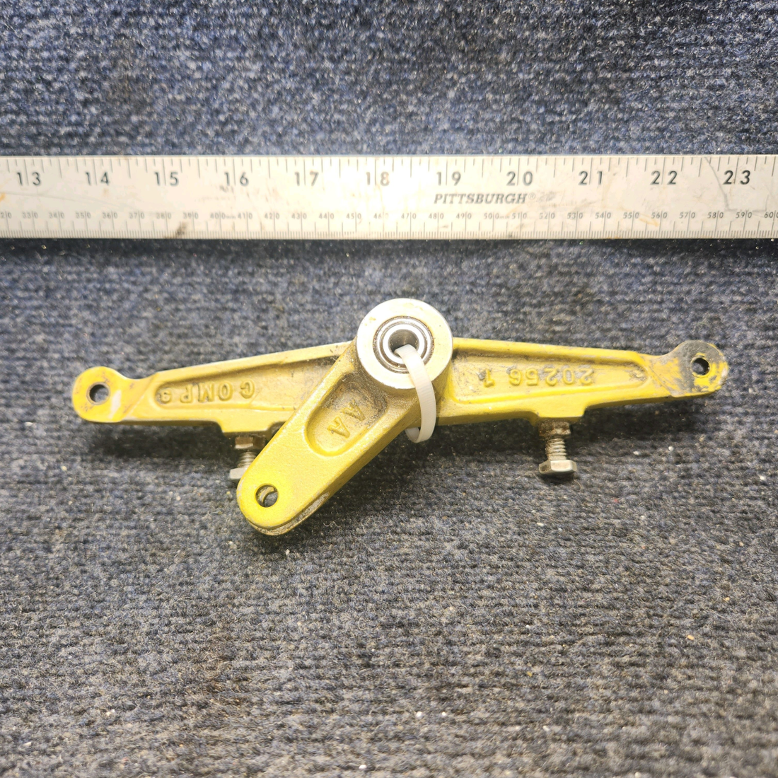 Used aircraft parts for sale, 22748-001 PIPER PA-24-250 Aileron Bellcrank Assembly RH