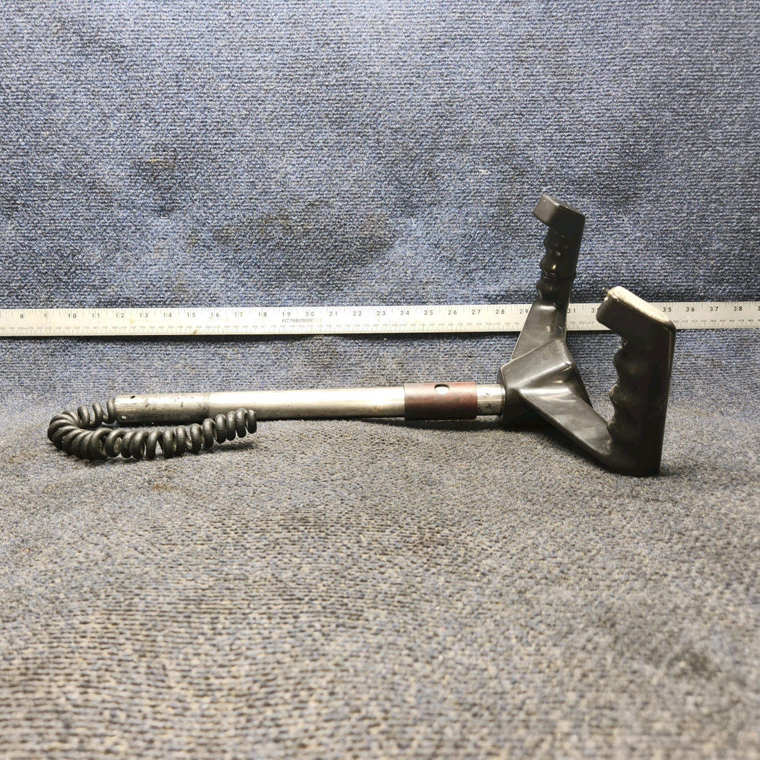 Used aircraft parts for sale, 85292-007 Piper PA28-161 Control Wheel Assy w Mic Switch (L: 14”, Dia: 1.125”)