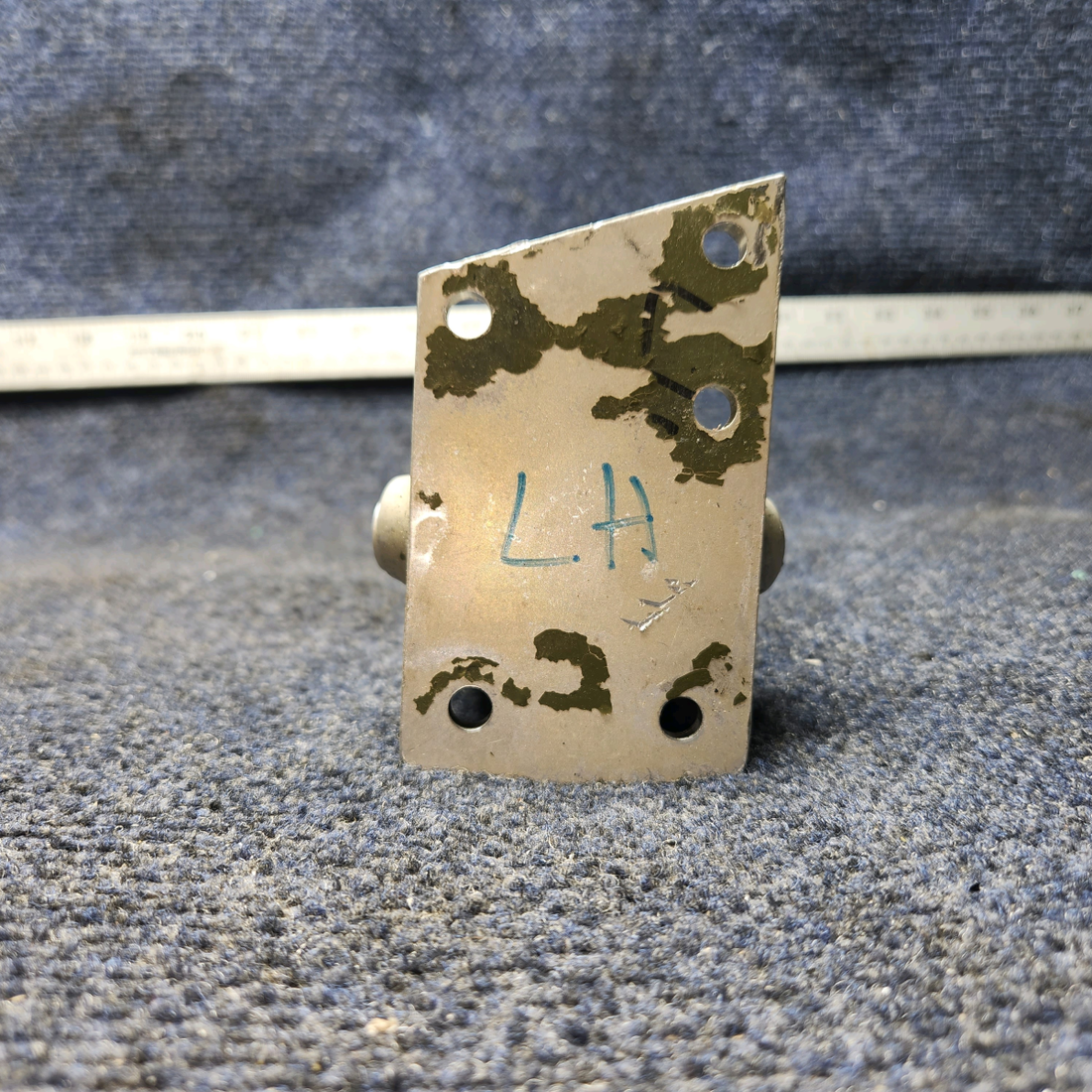 Used aircraft parts for sale, 2441001-5 Piper 172RG Main Landing Gear Support Outboard LH