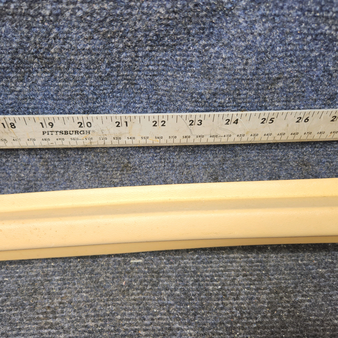 Used aircraft parts for sale, 63156-003 Piper PA28-140 WINDOW TRIM STRIP