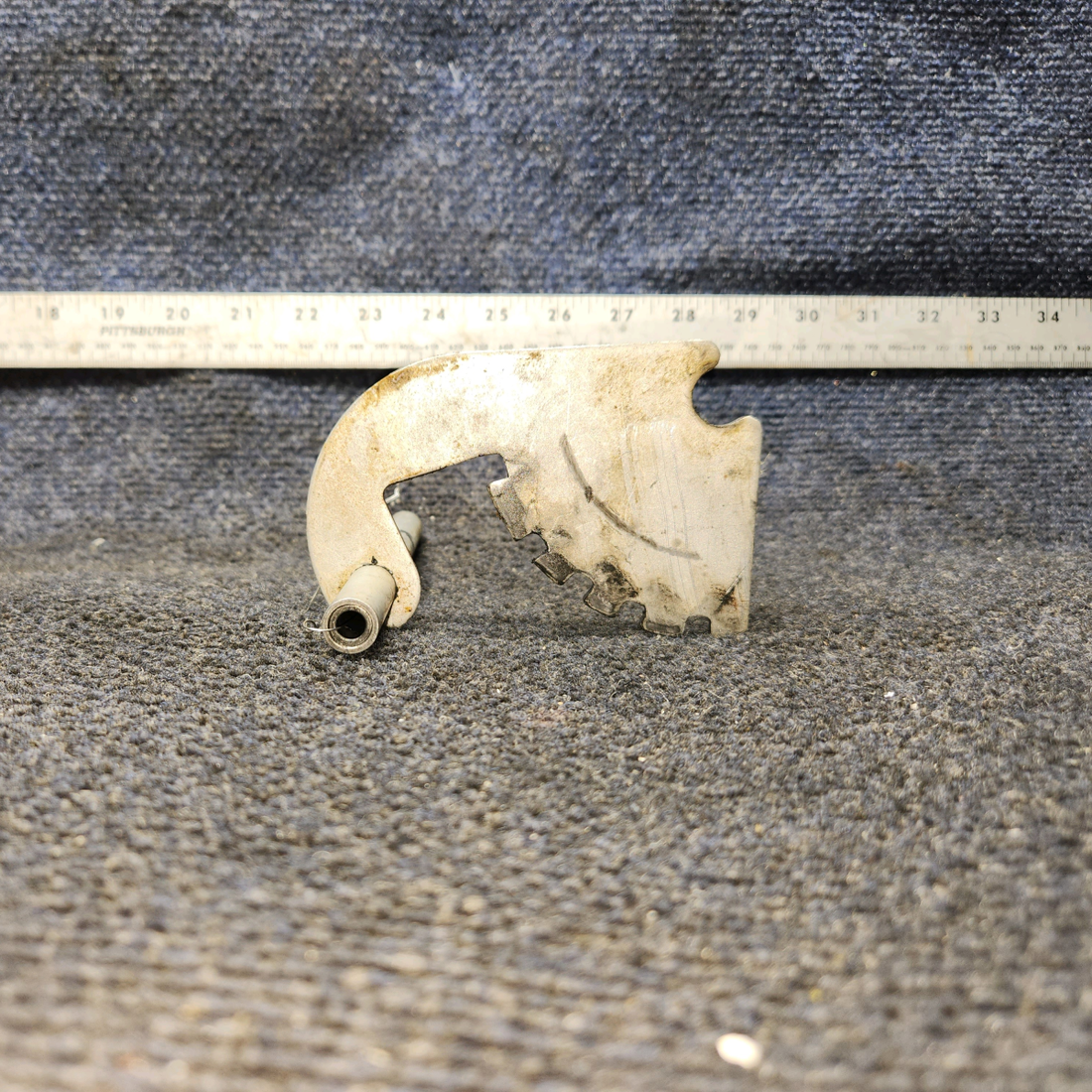 Used aircraft parts for sale, 0510171-1 Cessna 172 Flap Handle Ratchet has Spacer