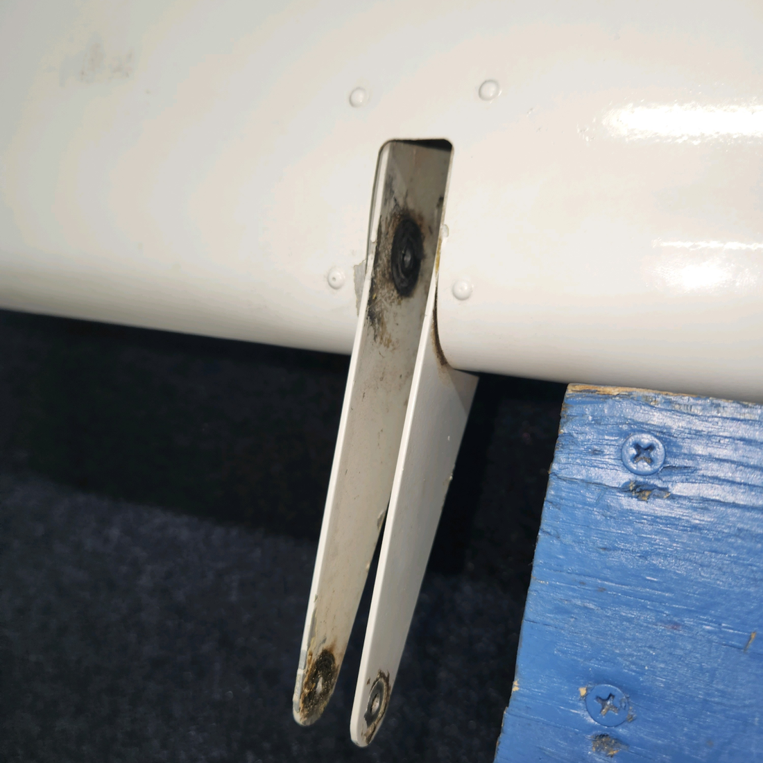 Used aircraft parts for sale, 0426901-9 cessna 150G Flap Assembly – LH