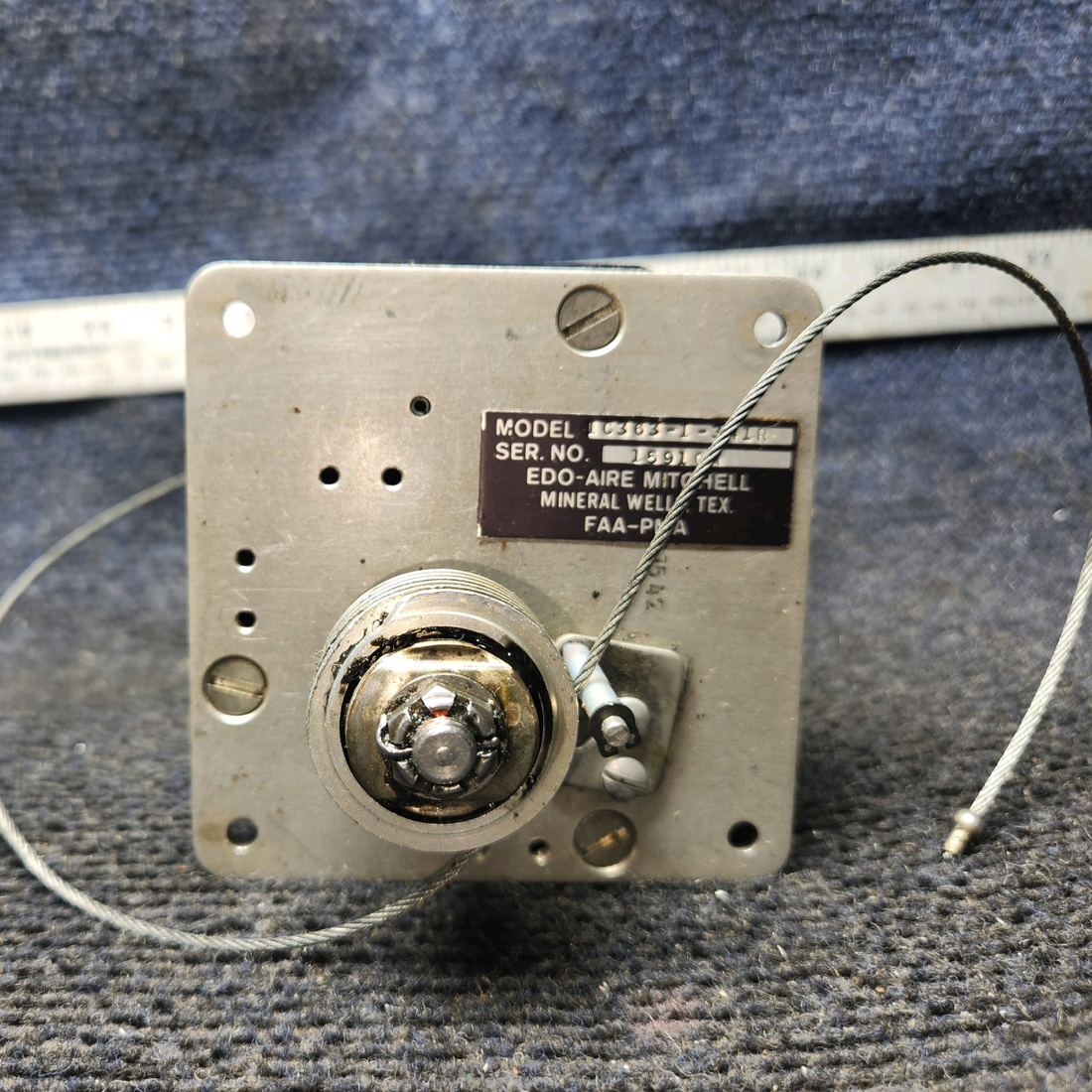 Used aircraft parts for sale, 1C363-1-341R EDO-AIRE Beechcraft C23 SUNDOWNER Roll Servo Assembly