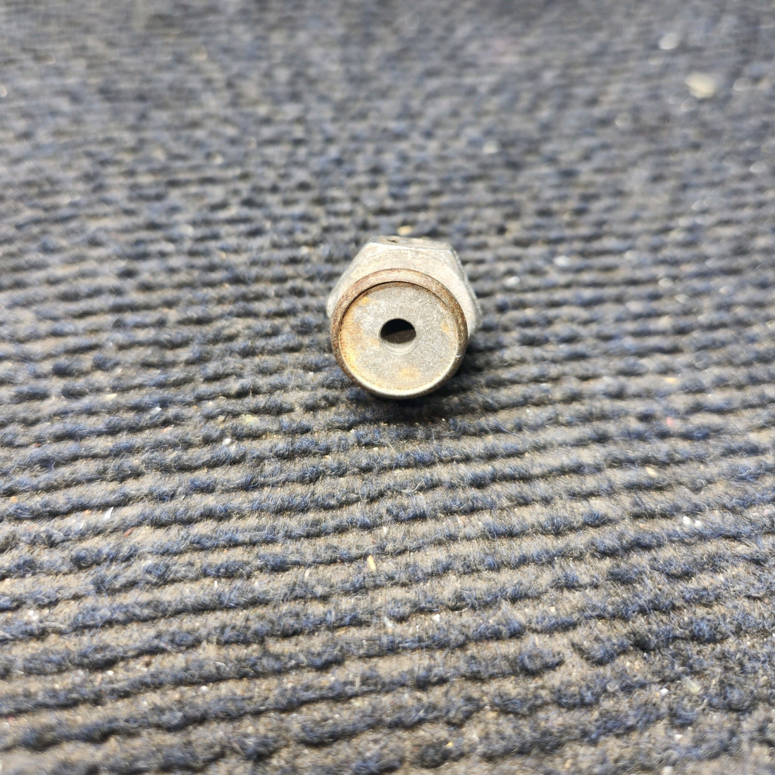 Used aircraft parts for sale, 0523520-9 Cessna 172E Fuel Tank Drain Plug Assembly LH or RH