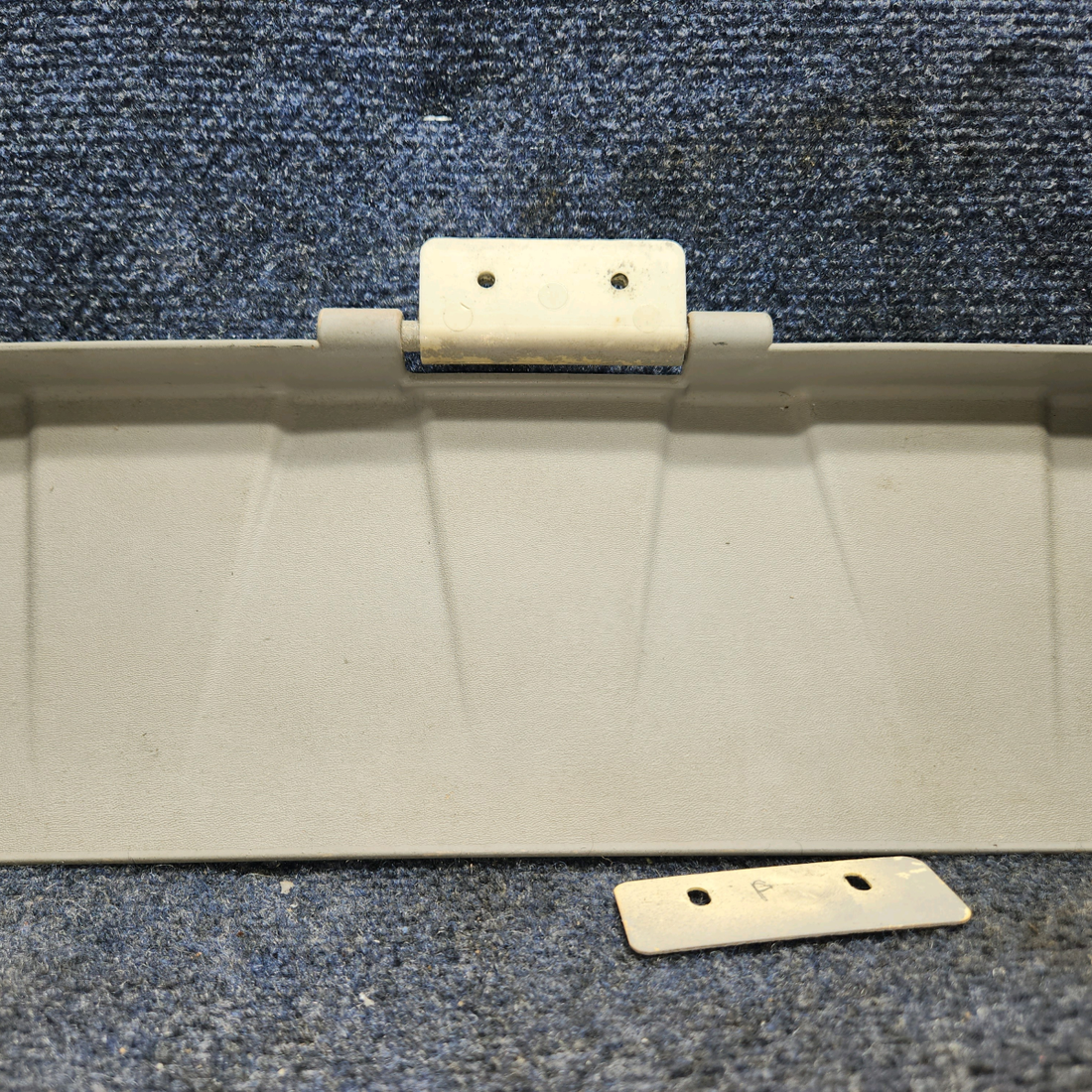 Used aircraft parts for sale, 0514163-1 Cessna 172RG SUN VISSOR ASSY PAIR PILOT AND COPILOT