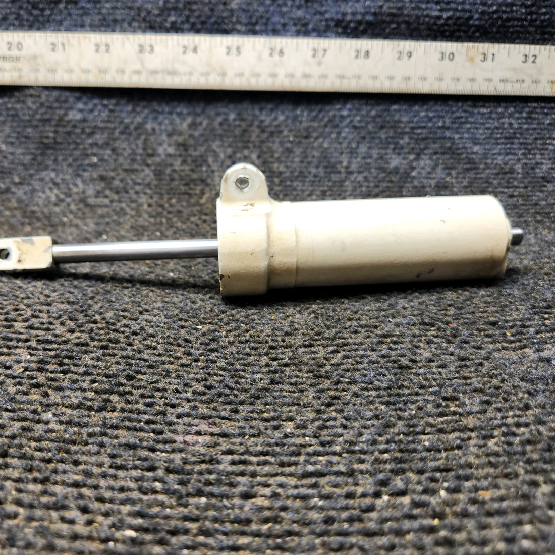 Used aircraft parts for sale, 0442512-1 Cessna 172E Shimmy Dampener Assembly