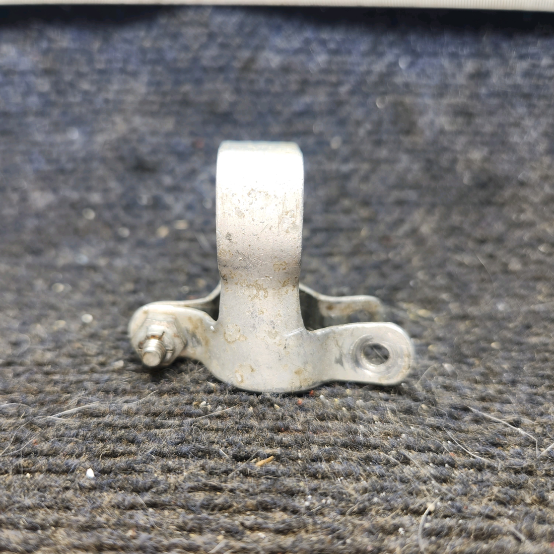 Used aircraft parts for sale, 0310422-1 cessna 172N Trim Chain Guard