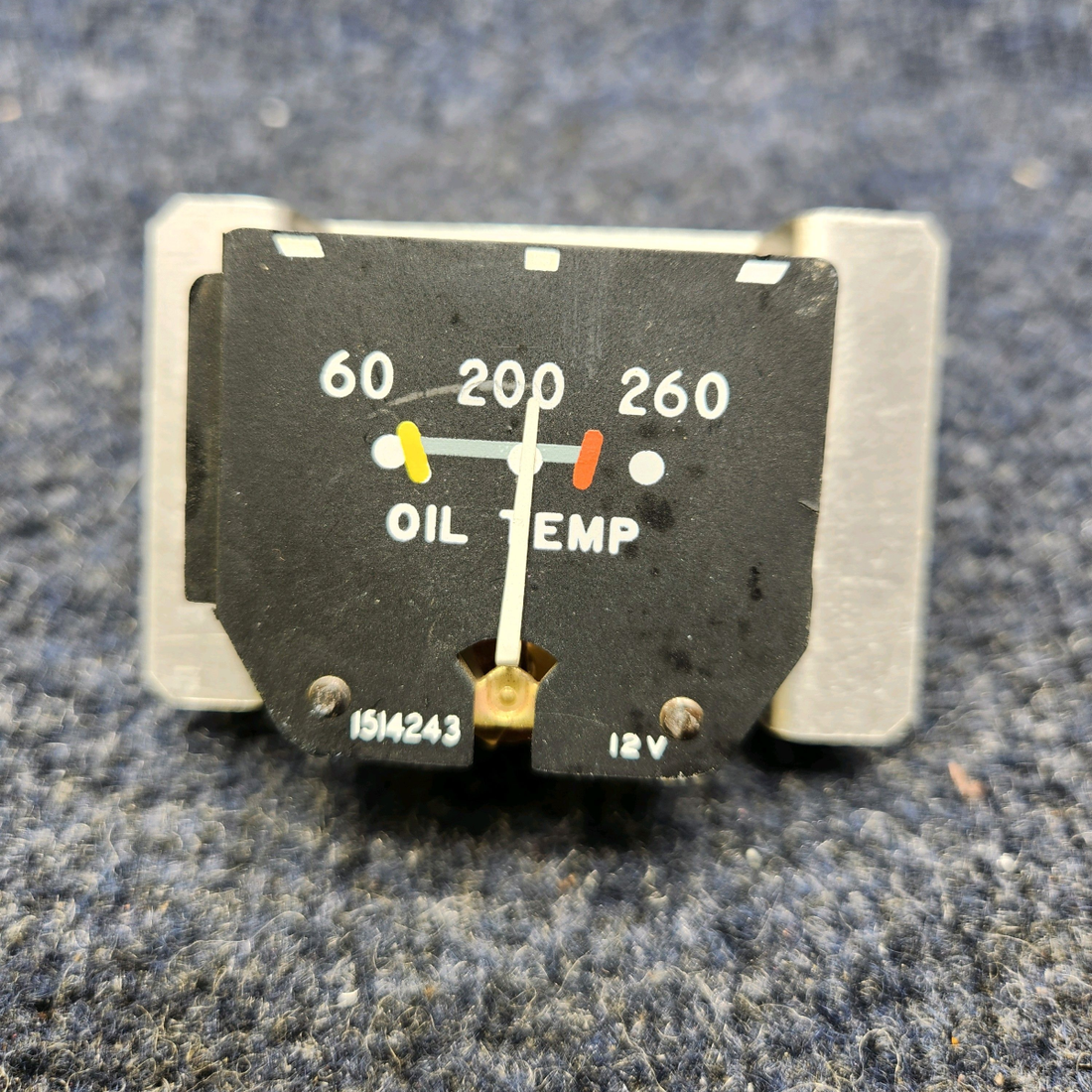 Used aircraft parts for sale, 1514243 BEECHCRAFT F35 OIL TEMP INDICATOR12 VOLTS