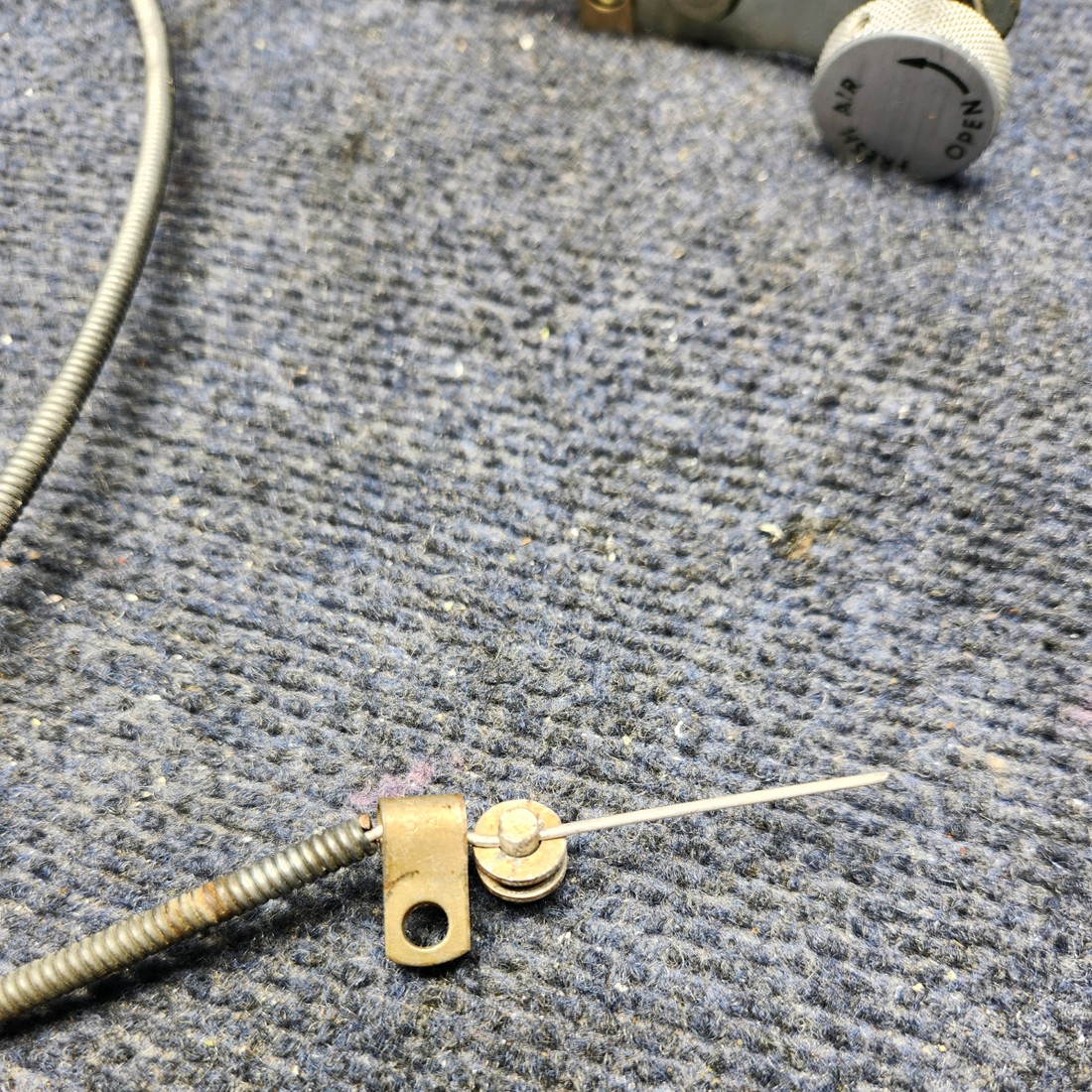 Used aircraft parts for sale, 361-000-11 / 130-032-332 Beechcraft F33A CONTROL FRESH AIR W/ BRACKET AND CABLE.