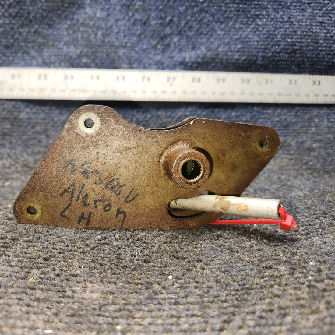 Used aircraft parts for sale, 0523223 Cessna 172F Aileron Bellcrank Assembly - LH