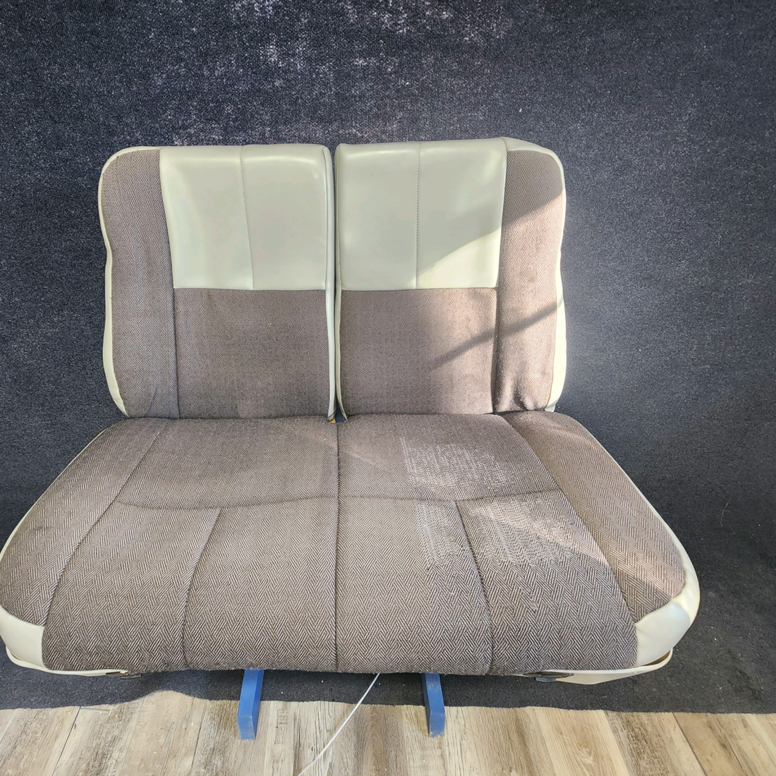 Used aircraft parts for sale, 0511411-1 / 0514170-3 CESSNA C172RG C172RG PILOT-COPILOT AND REAR SEAT SEE PHOTOS FOR DETAILS