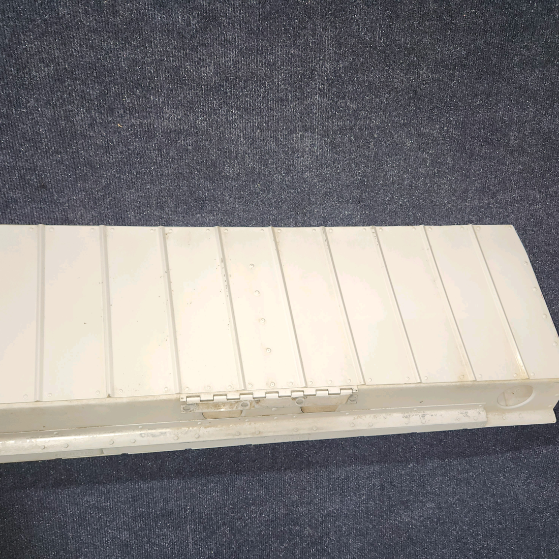 Used aircraft parts for sale, 0523800 cessna 150G Aileron Assembly – LH