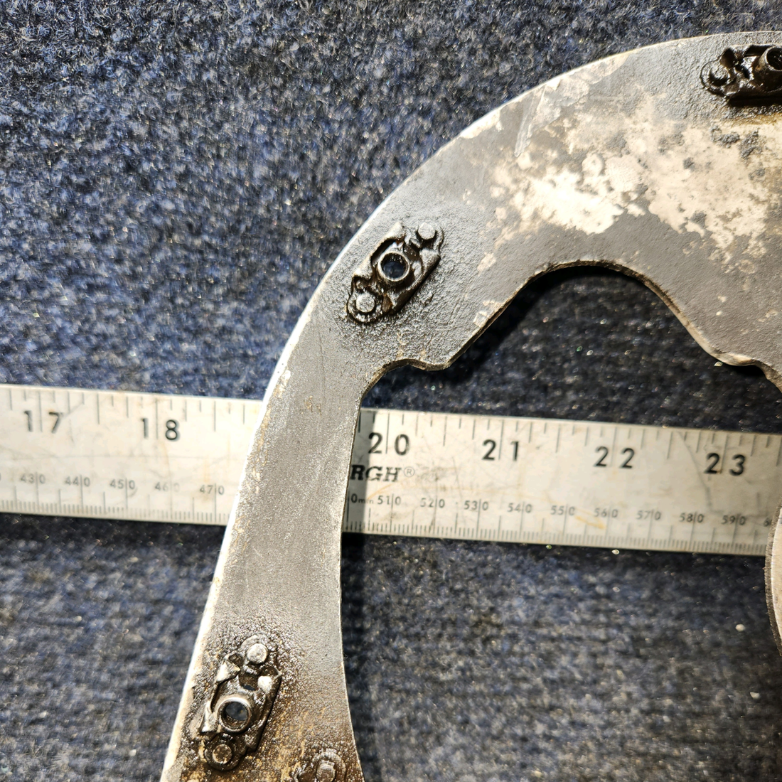 Used aircraft parts for sale, 0741610-12 Cessna 172E Wheel Pant Support Bracket RH