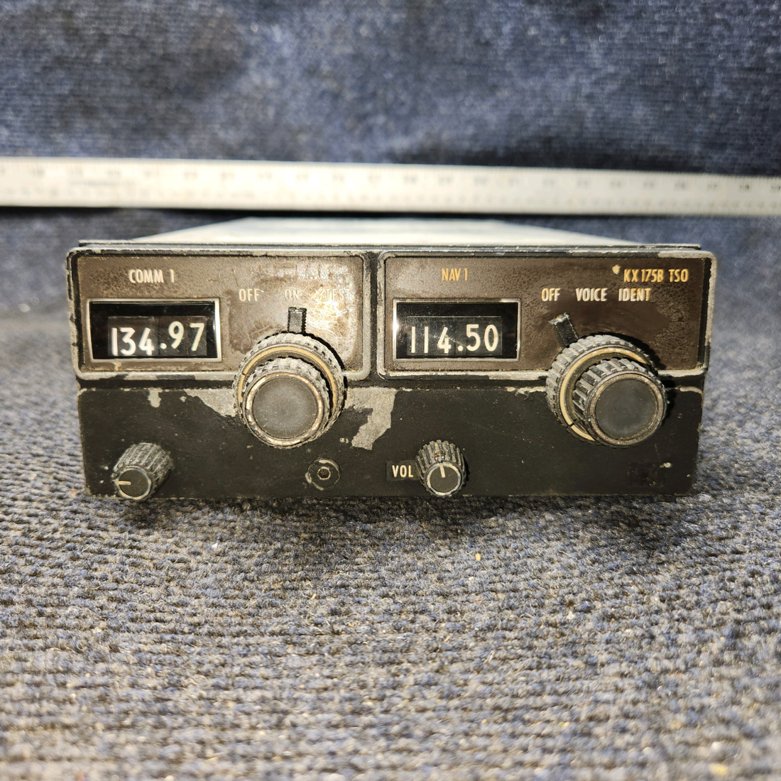 Used aircraft parts for sale, 069-1019-00 Bendix King Beechcraft C23 SUNDOWNER KX 175 NAV/COM – Includes Rack and Connector