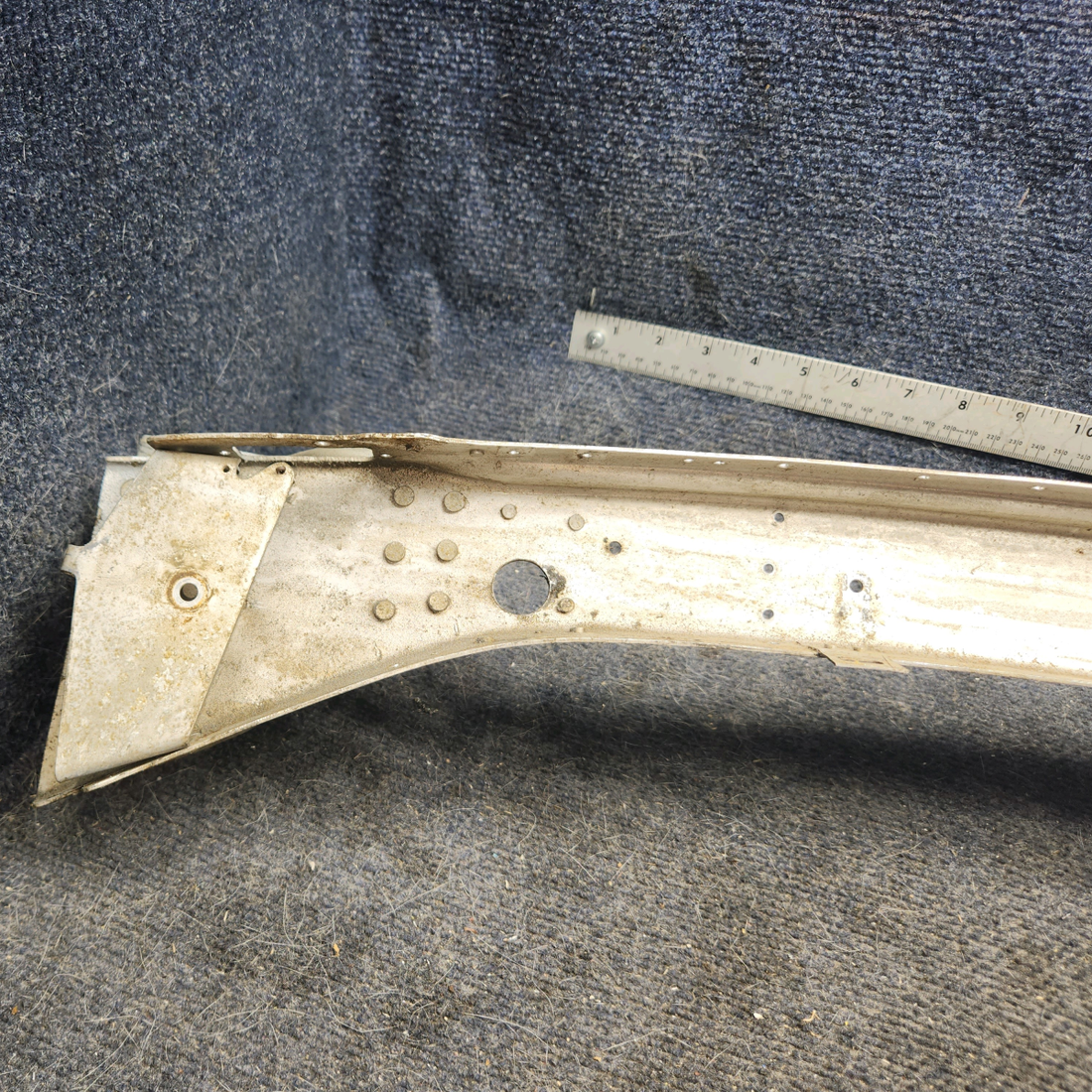 Used aircraft parts for sale, 0512124-36 Cessna 172E AFT Channel - RH