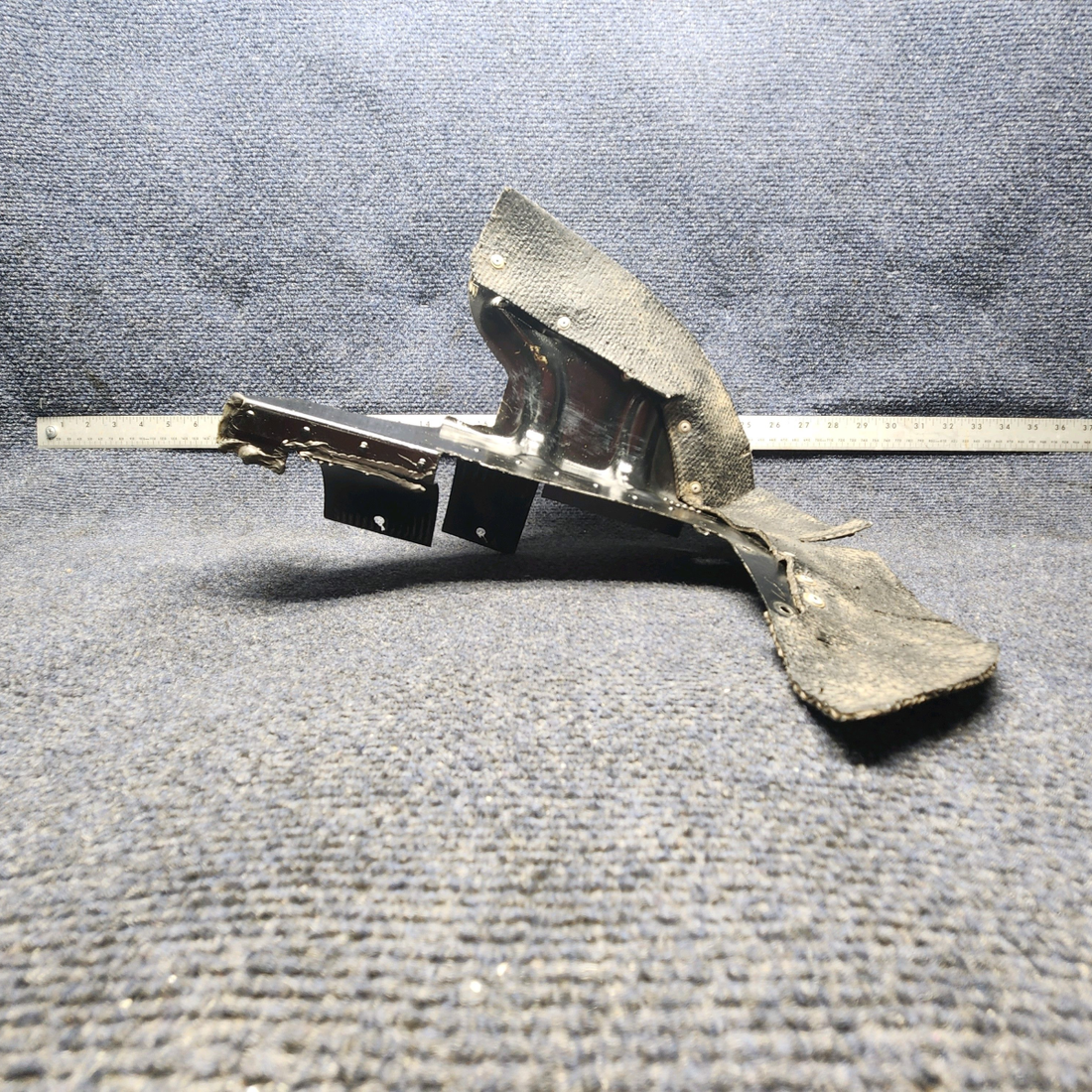 Used aircraft parts for sale, 0555199-2 CESSNA 172K ENGINE BAFFLE, FORWARD VERTICAL