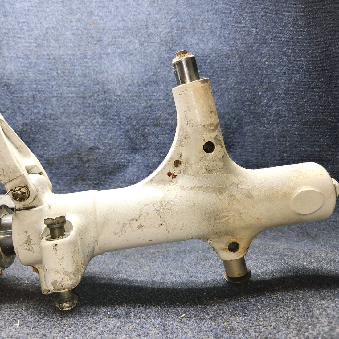 Used aircraft parts for sale, 67927-009 PIPER PA28RT-201 Main Gear Assy RH