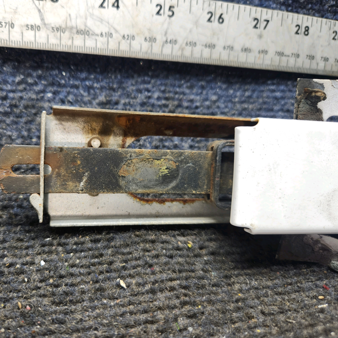 Used aircraft parts for sale, 79434-000 Piper PA-28-140 Cabin Door Latch Assembly