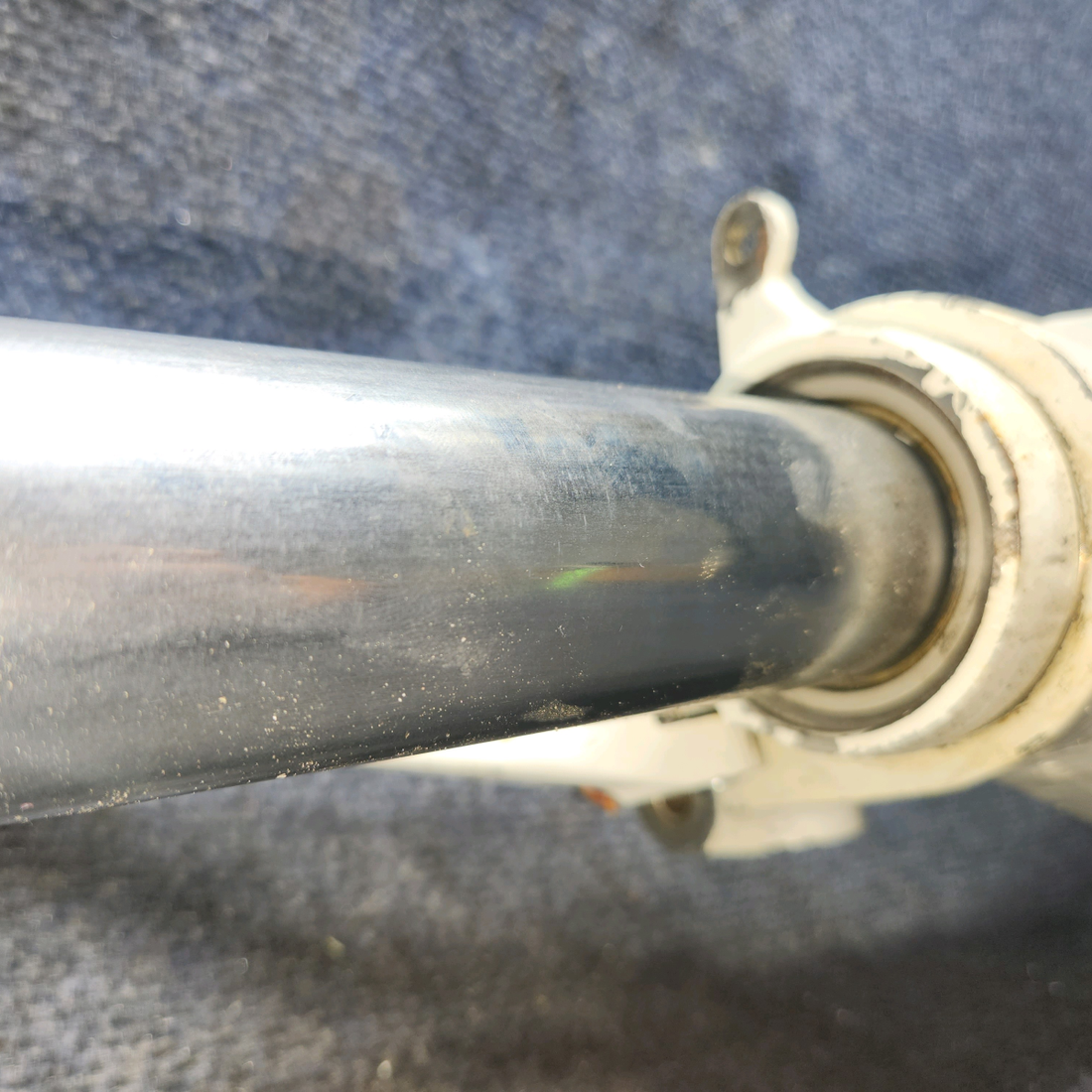 Used aircraft parts for sale, 36-820020-3 BEECHCRAFT 95-55B Nose Gear Assy
