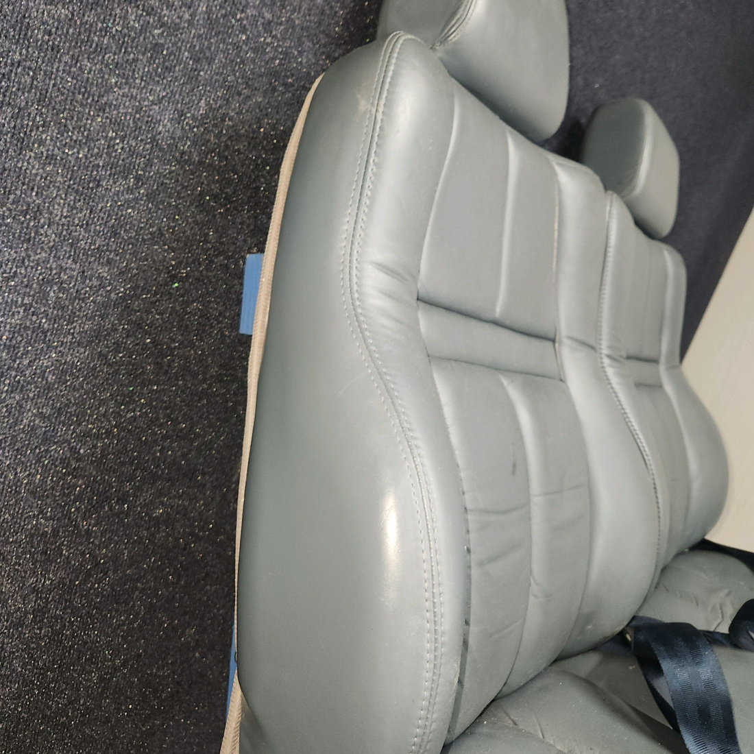 Used aircraft parts for sale, 0700678-7 Cessna 182G Aft Split-Back Seat Assembly