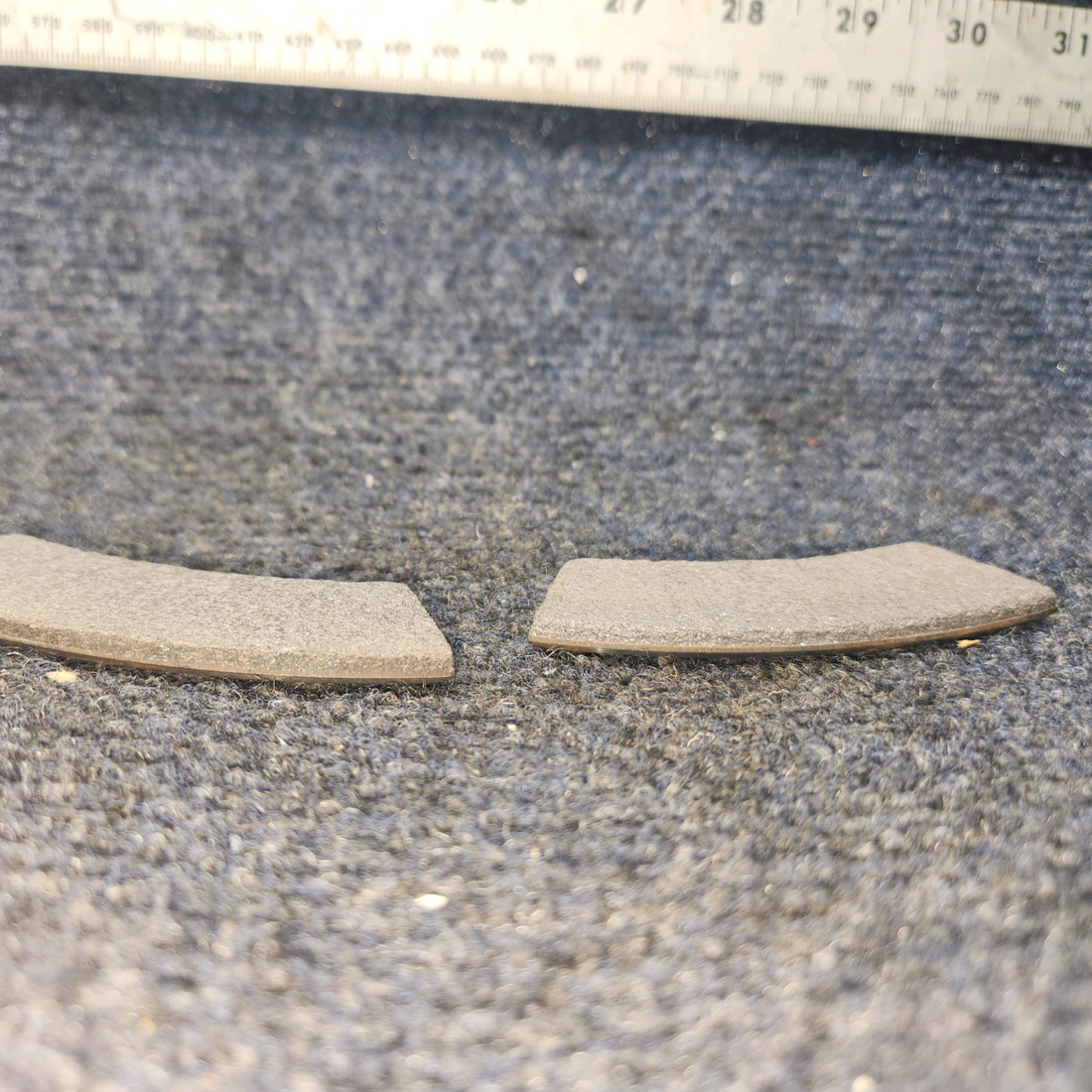 Used aircraft parts for sale, 66-19 Cleveland Piper Twin Comanche Brake Linings "set Of 2"