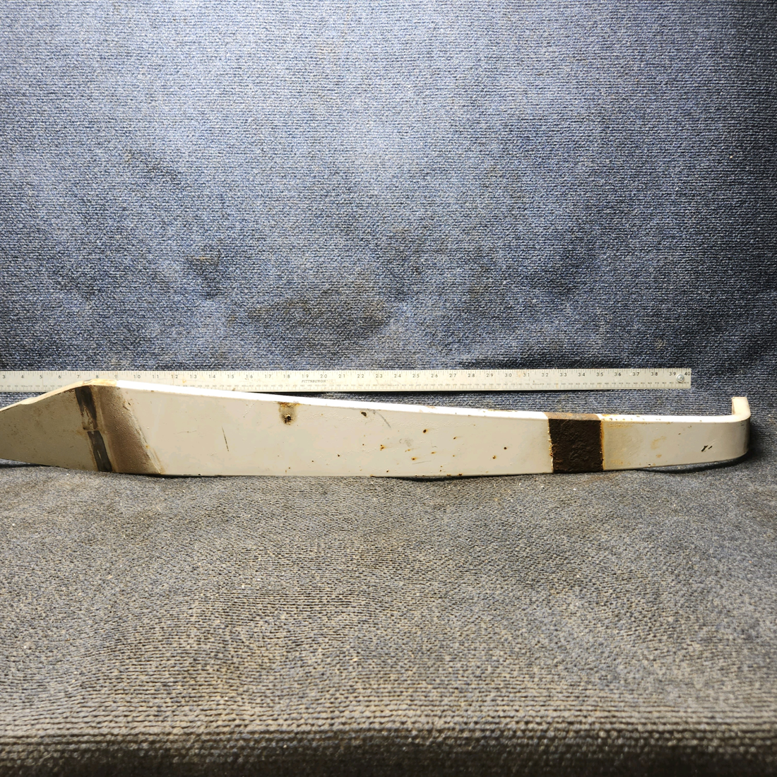 Used aircraft parts for sale, 0441186-2 cessna 150G Main Landing Gear Spring Assembly – RH