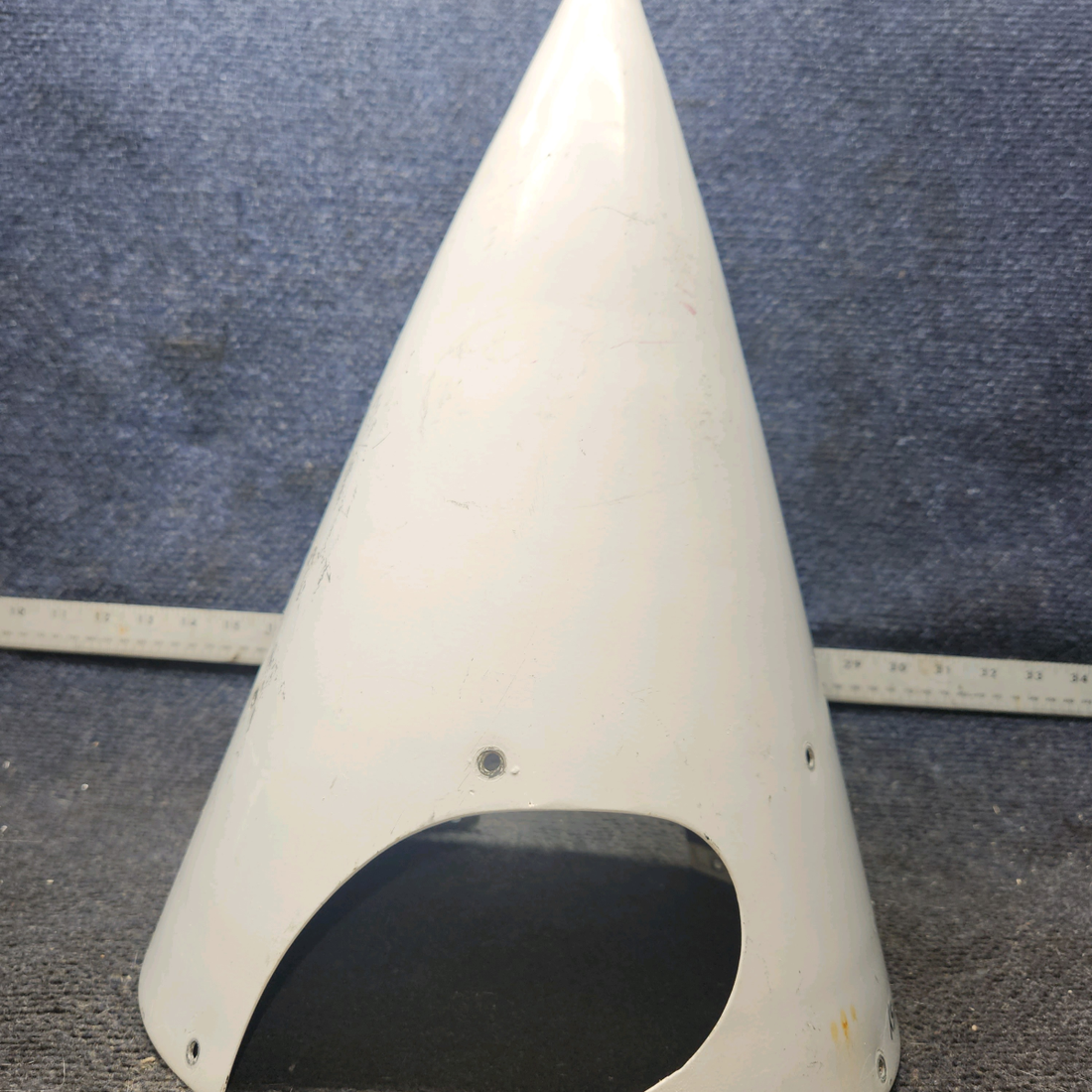 Used aircraft parts for sale, 0550236-8 cessna 172N Spinner