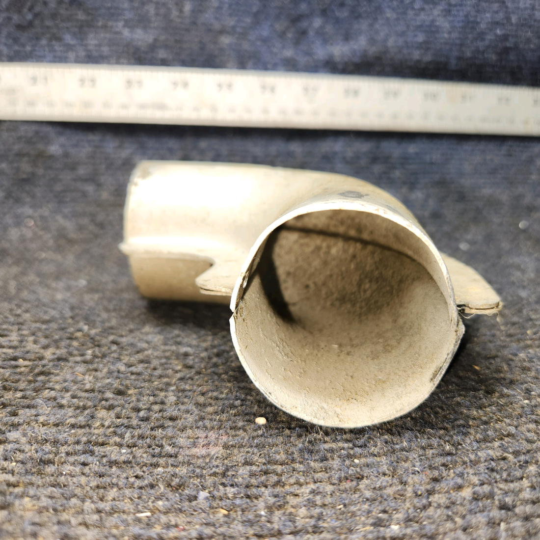 Used aircraft parts for sale, 0413233 Cessna 172 Cabin Air Vent Elbow Assy