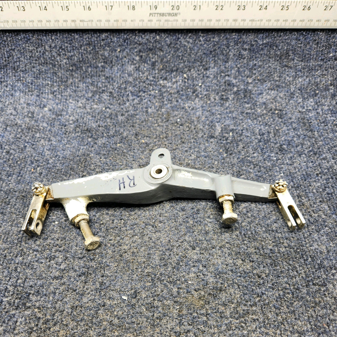 Used aircraft parts for sale, 35-521158 BEECHCRAFT F35 AILERON BELLCRANK ASSY RH