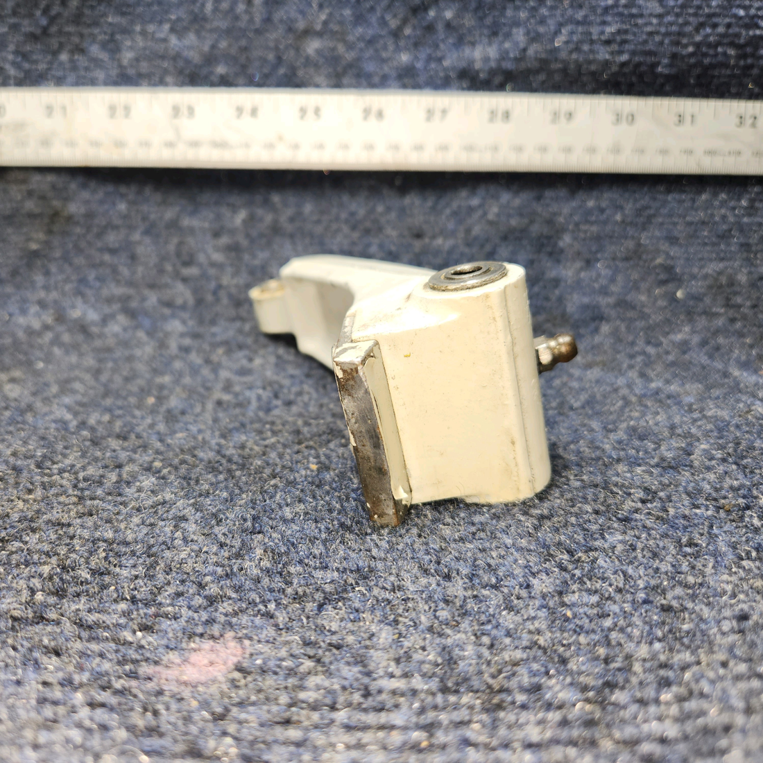 Used aircraft parts for sale, 0442505-1 Cessna C-150J Upper Torque Link Assembly