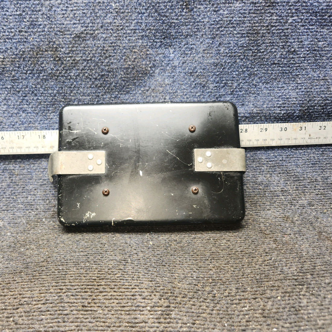 Used aircraft parts for sale, 0413307-21 Cessna 172E Battery Box Lid Assy