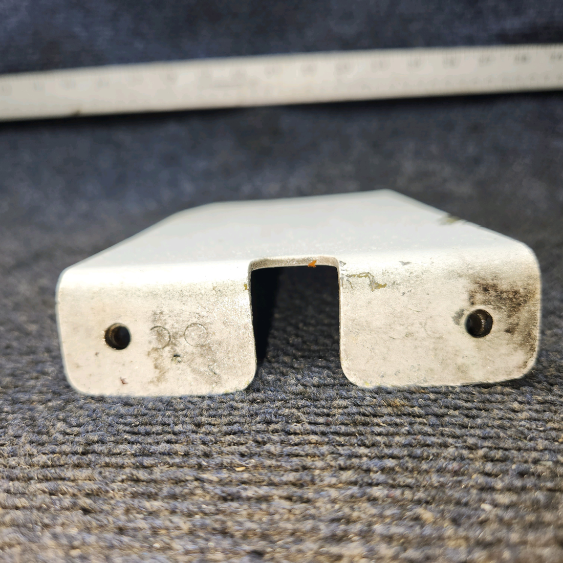 Used aircraft parts for sale, 37880-002 Piper PA28-161 Wheel Pant Bracket -LH