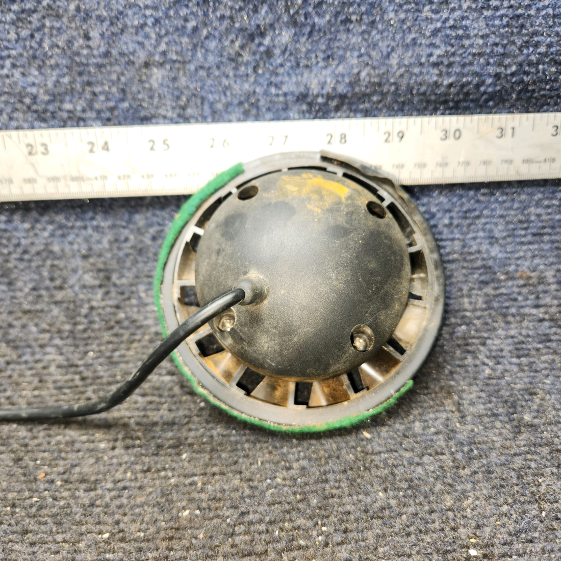 Used aircraft parts for sale, 0423542-6 Cessna 172 Bracket Assy Landing Light With LED light